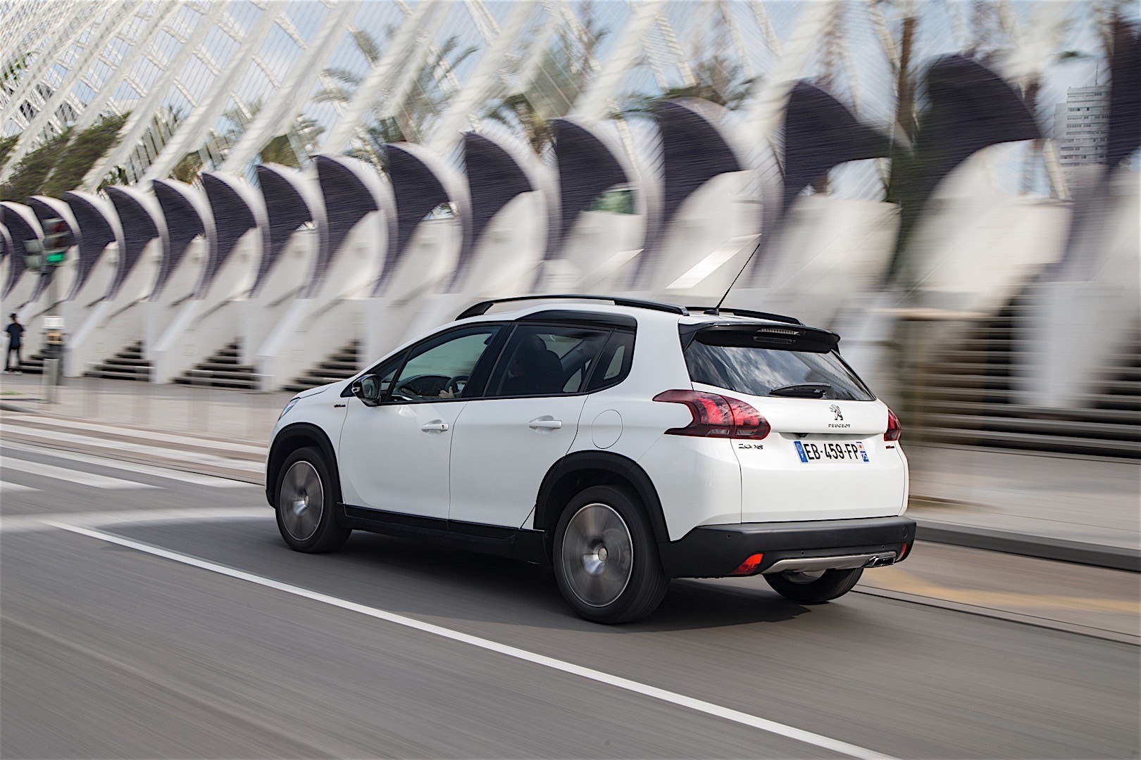 Peugeot 2008 photo 7