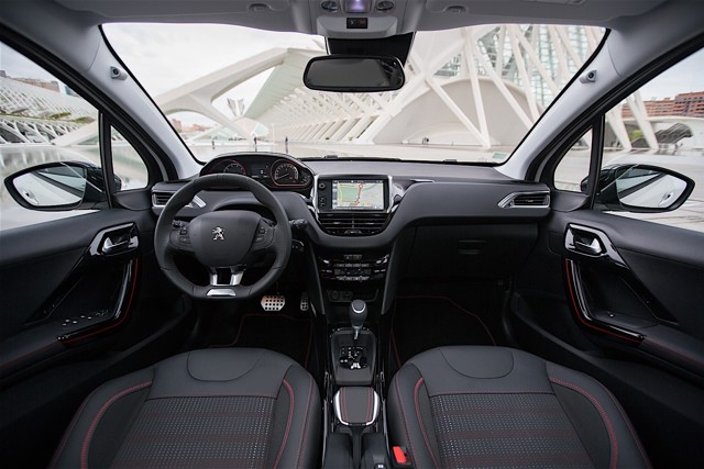 Peugeot 2008 foto 64