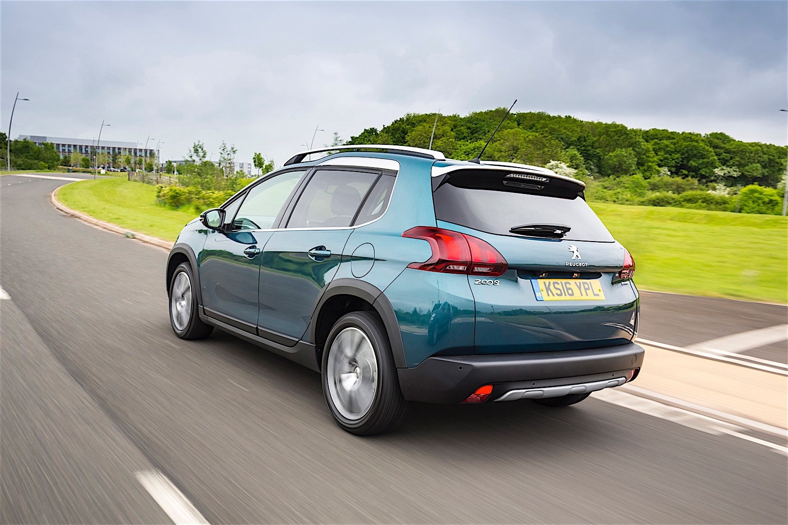 Peugeot 2008 photo 15