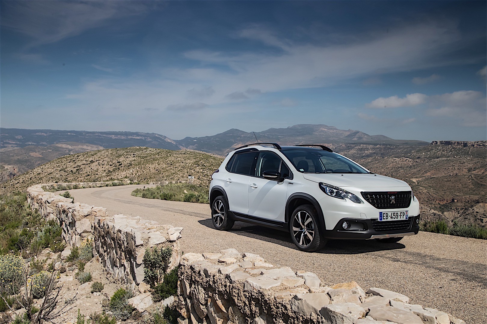 Peugeot 2008 photo 18