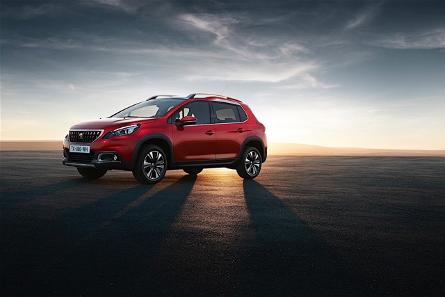 Peugeot 2008 foto 24