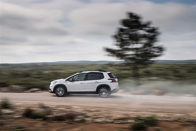 Peugeot 2008 foto 32