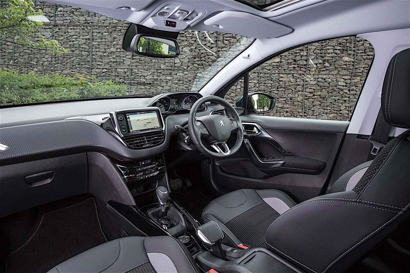 Peugeot 2008 photo 66