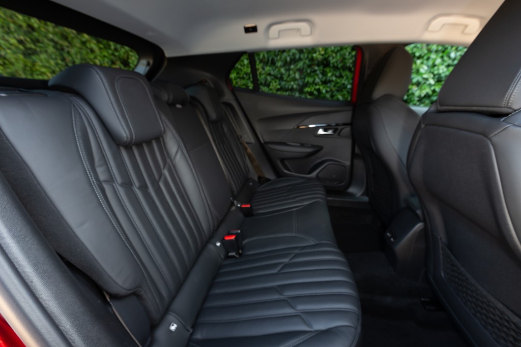 Peugeot 2008 photo 105