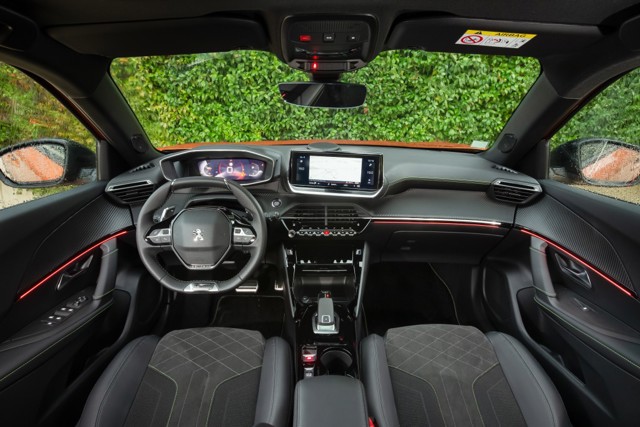 Peugeot 2008 Foto 112