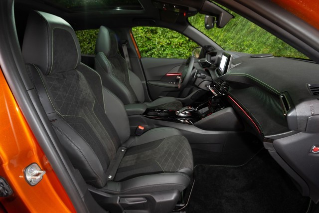 Peugeot 2008 Foto 113