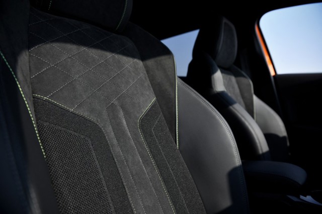 Peugeot 2008 Foto 118