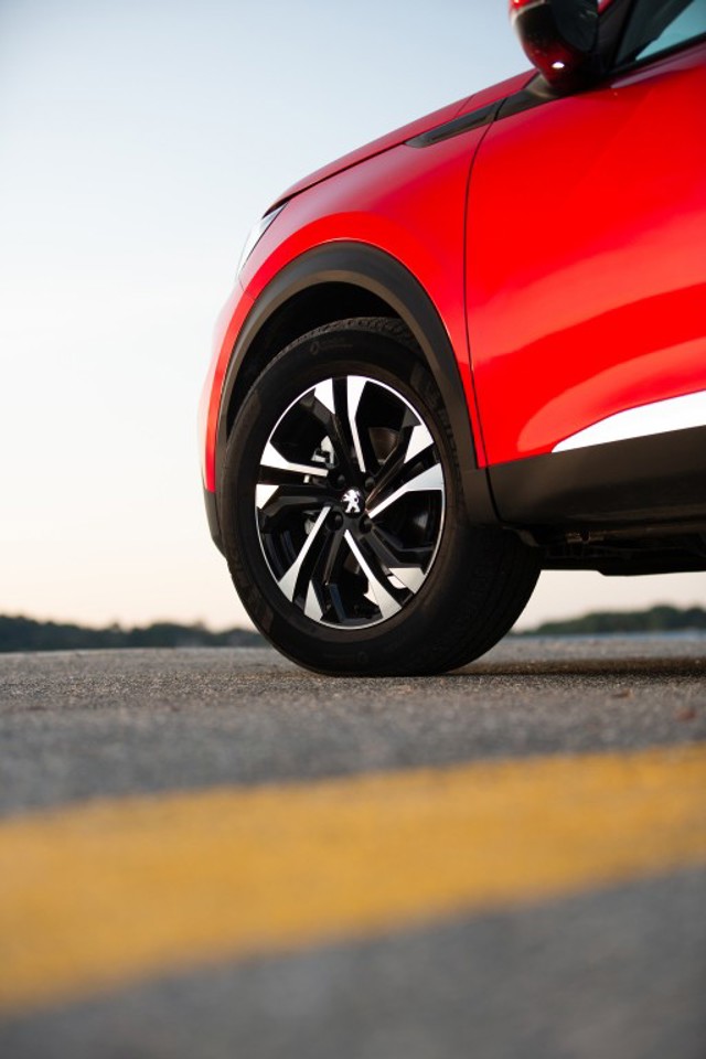 Peugeot 2008 Foto 63