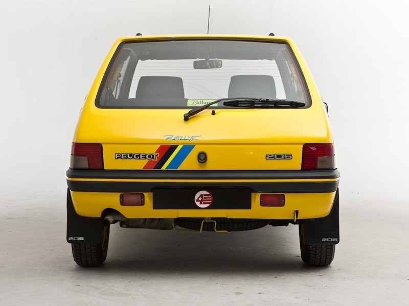 Peugeot 205 photo 6