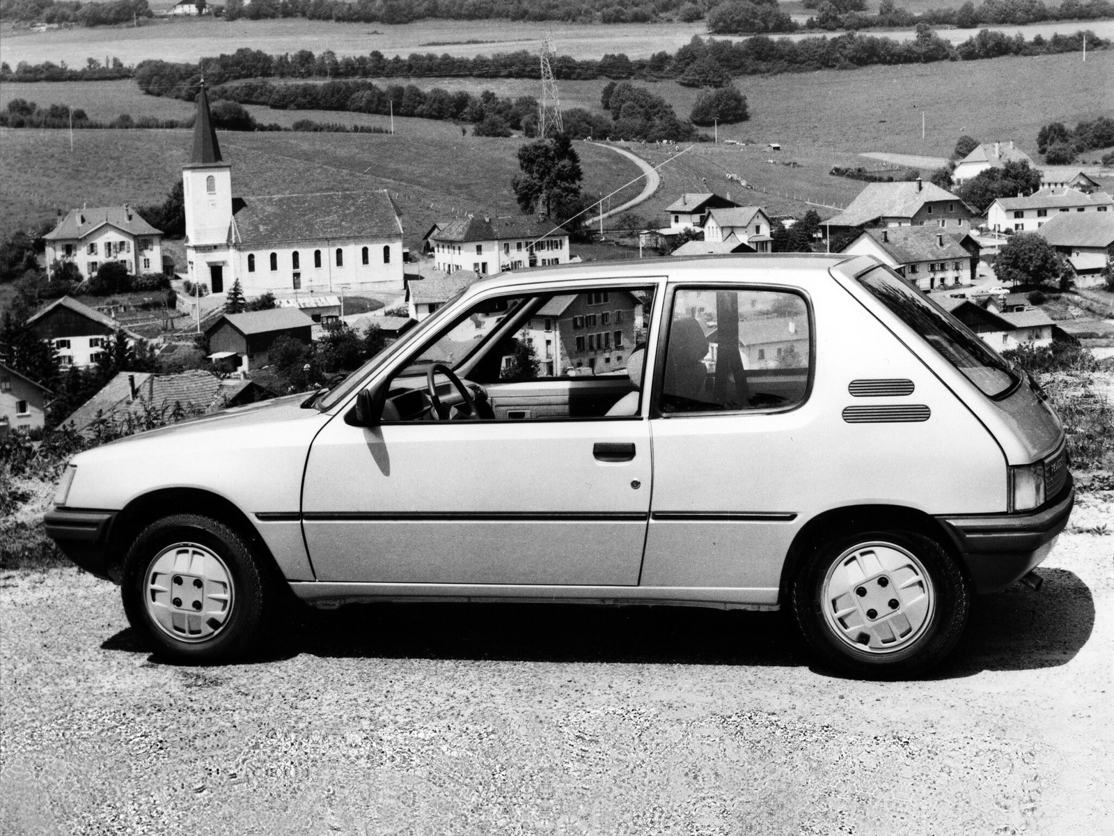 Peugeot 205 photo 19