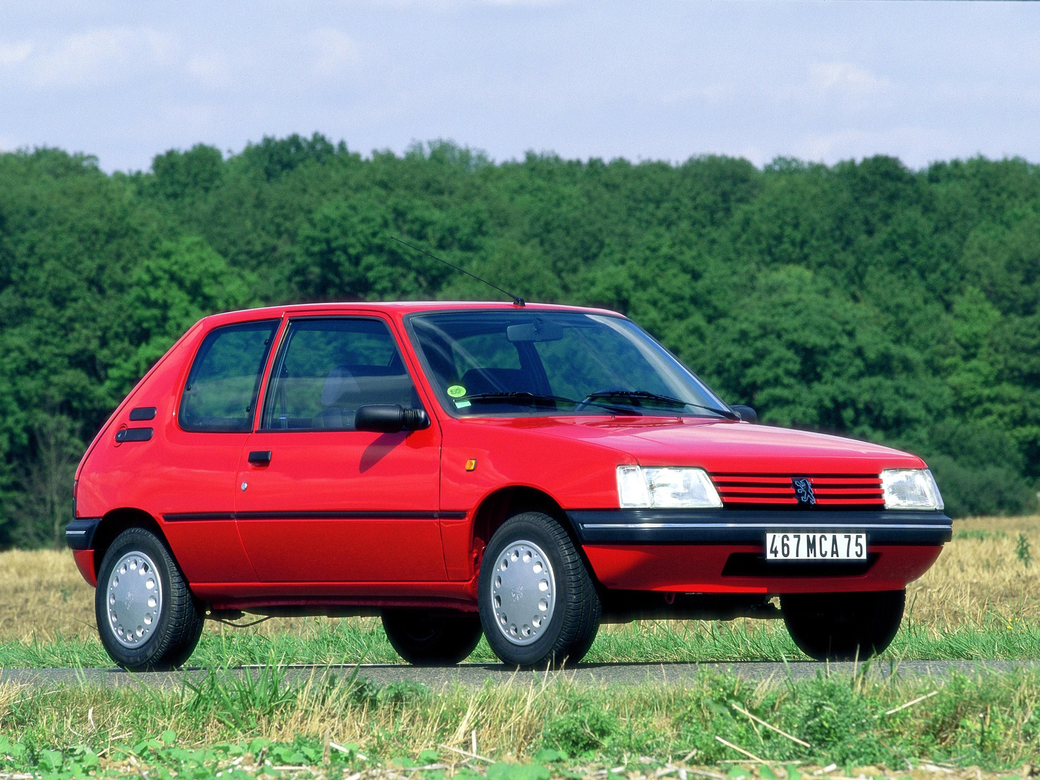 Peugeot 205 photo 27