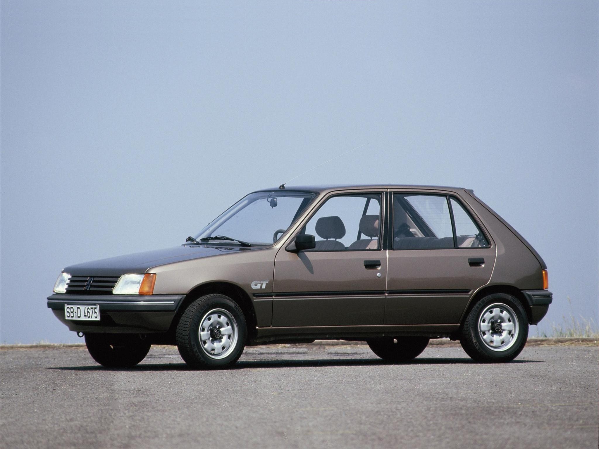 Peugeot 205 photo 14
