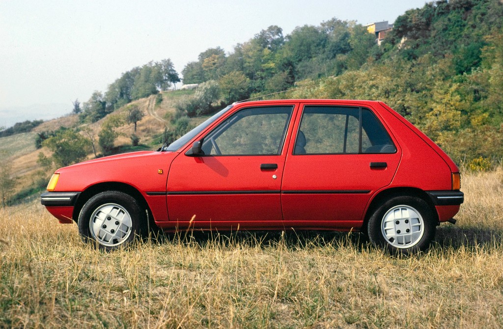 Peugeot 205 photo 25