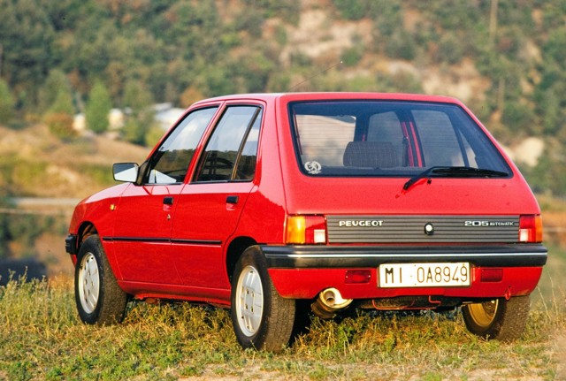 Peugeot 205 photo 26