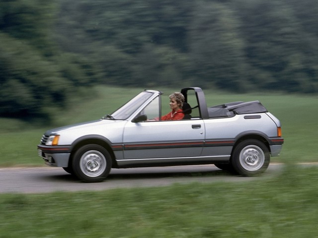 Peugeot 205 Foto 11