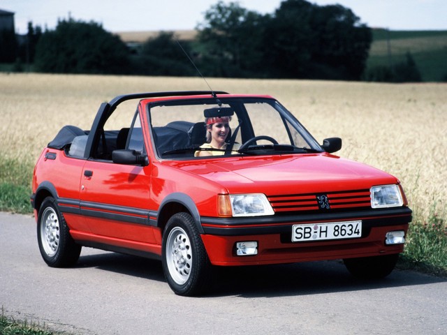 Peugeot 205 Foto 14