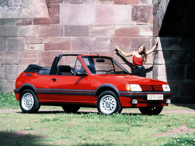 Peugeot 205 Foto 15