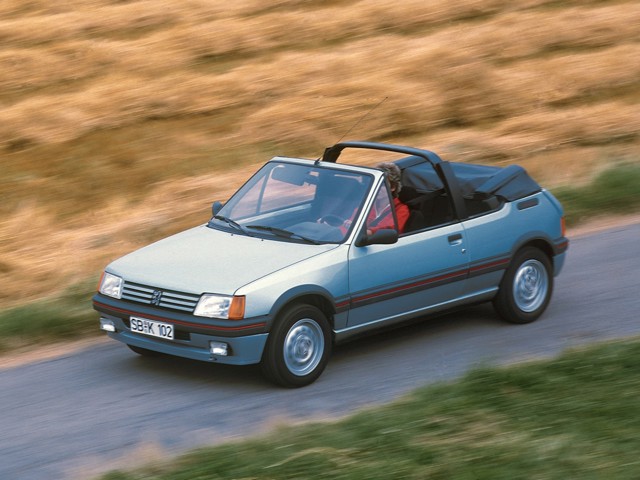 Peugeot 205 Foto 16