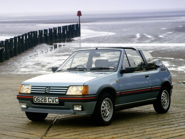 Peugeot 205 Foto 18