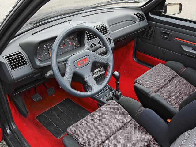 Peugeot 205 Foto 21