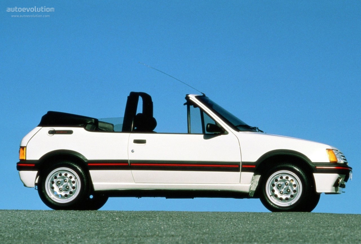 Peugeot 205 photo 2