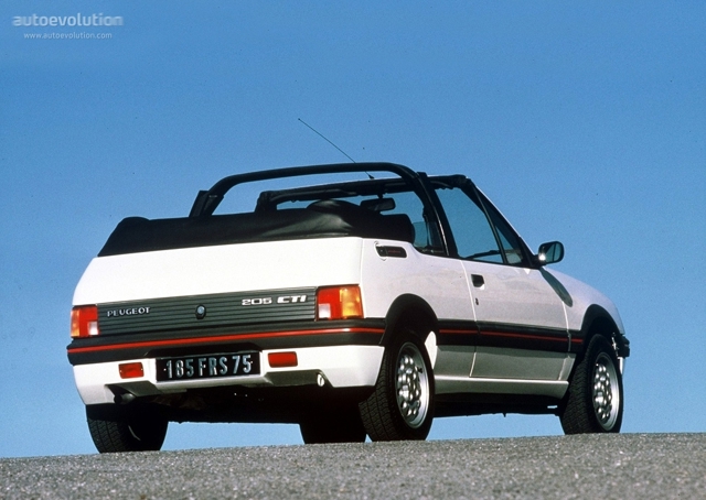 Peugeot 205 Foto 3
