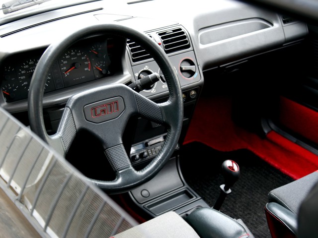 Peugeot 205 photo 63