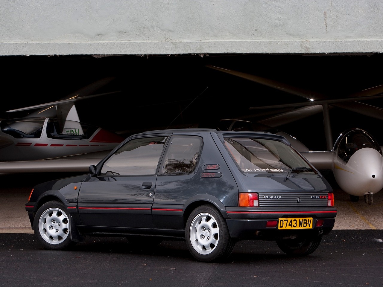 Peugeot 205 photo 22