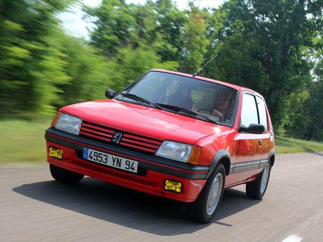 Peugeot 205 photo 39