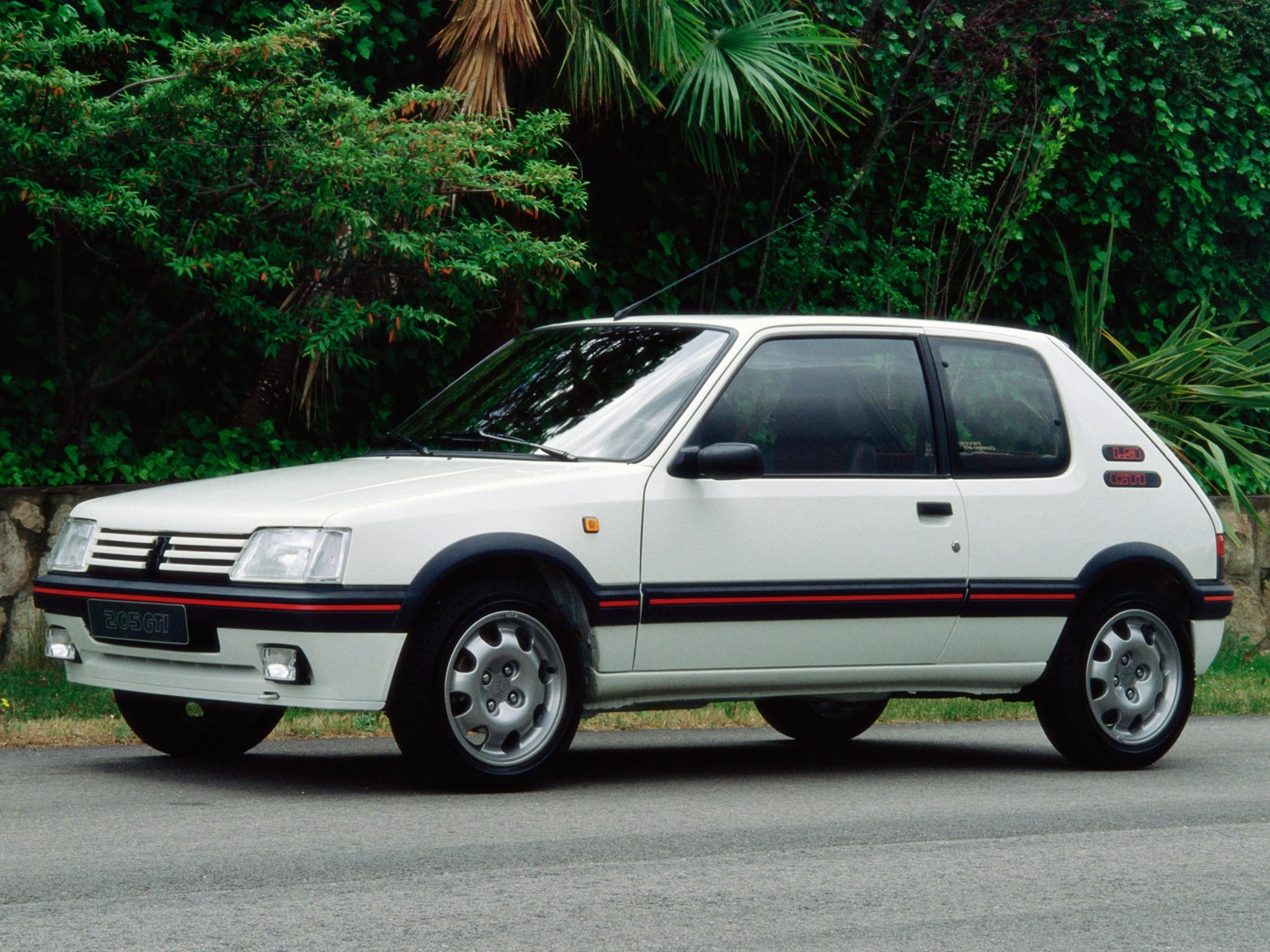 Peugeot 205 photo 52