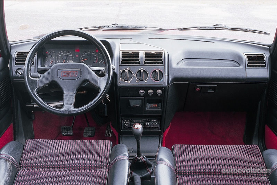 Peugeot 205 photo 55