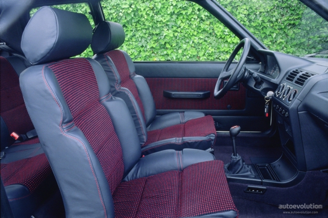 Peugeot 205 photo 56