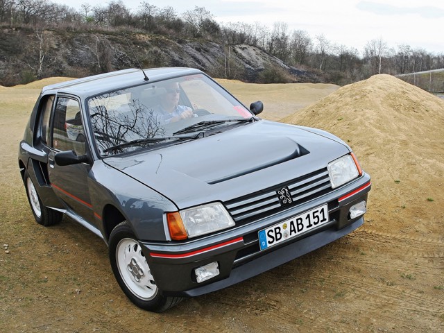 Peugeot 205 Foto 11