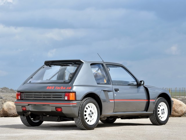 Peugeot 205 Foto 16
