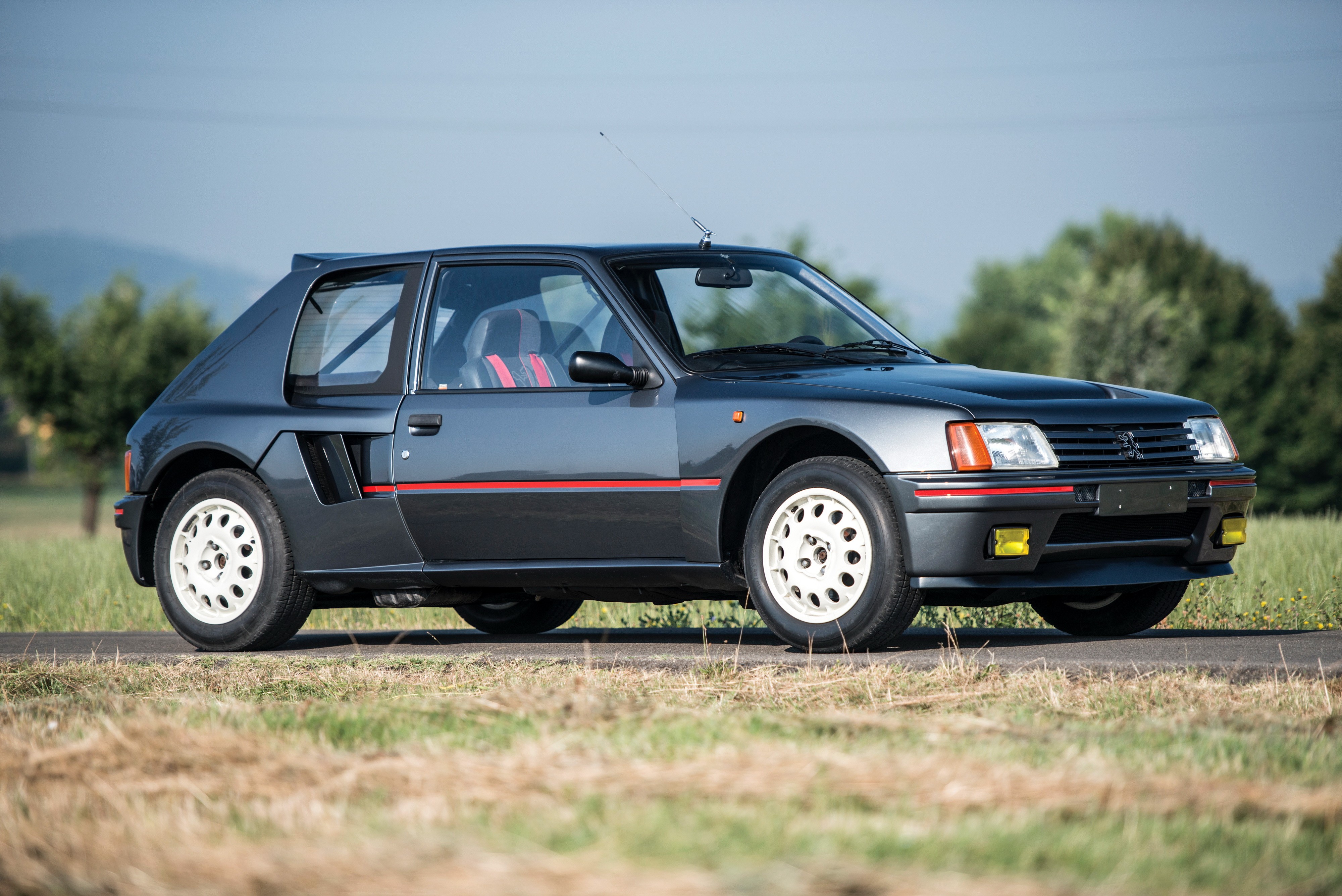 Peugeot 205 photo 19