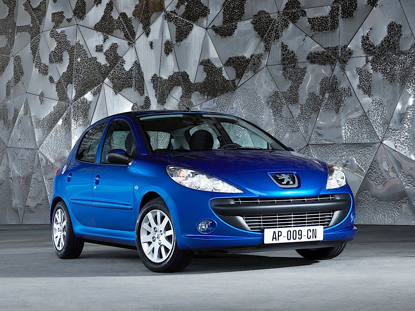 Peugeot 206+ 5 Doors photo 13