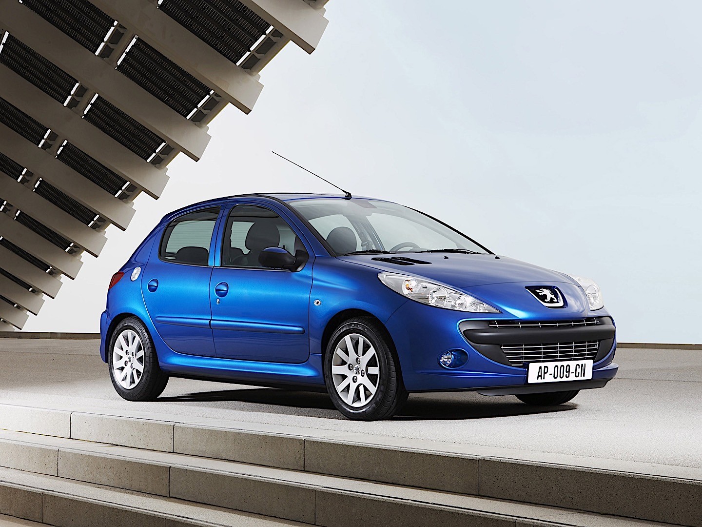 Peugeot 206+ 5 Doors photo 17