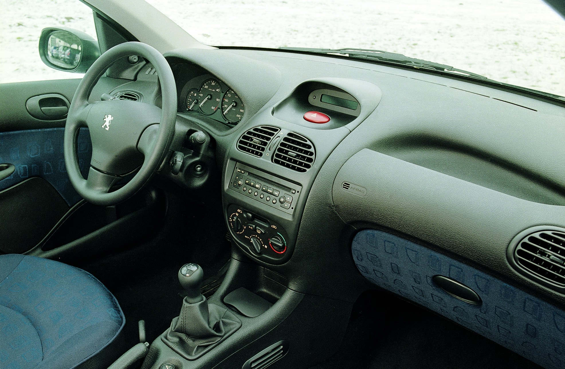 Peugeot 206 3 Doors photo 23