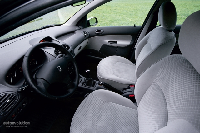 Peugeot 206 3 Doors photo 28