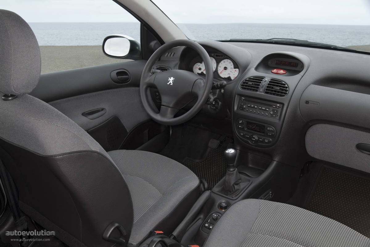 Peugeot 206 Sedan photo 6
