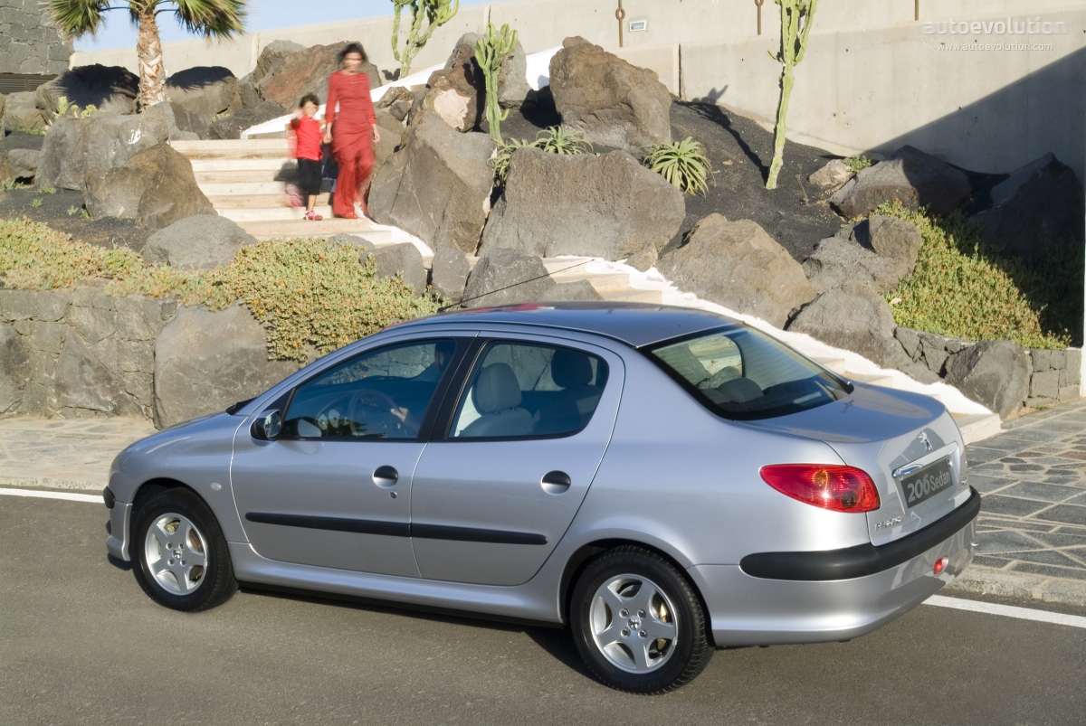 Peugeot 206 Sedan photo 4