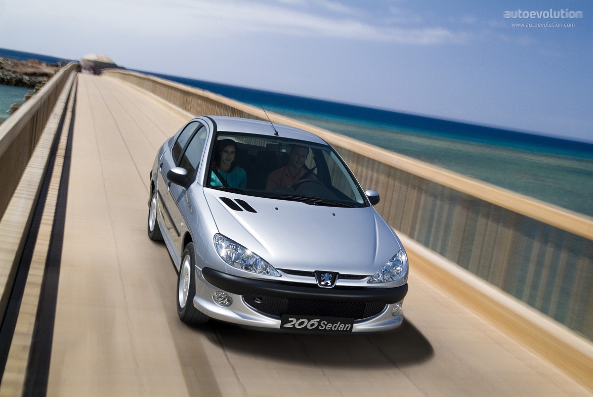 Peugeot 206 Sedan photo 5
