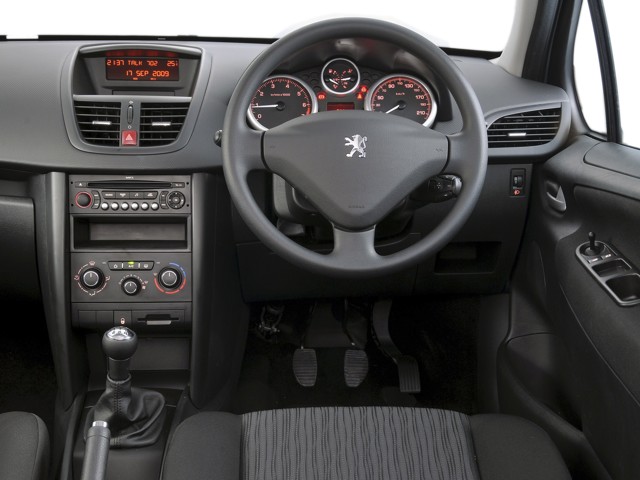 Peugeot 207 3 Doors photo 39