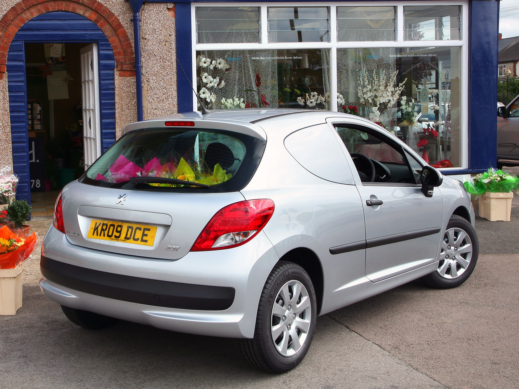 Peugeot 207 3 Doors photo 23