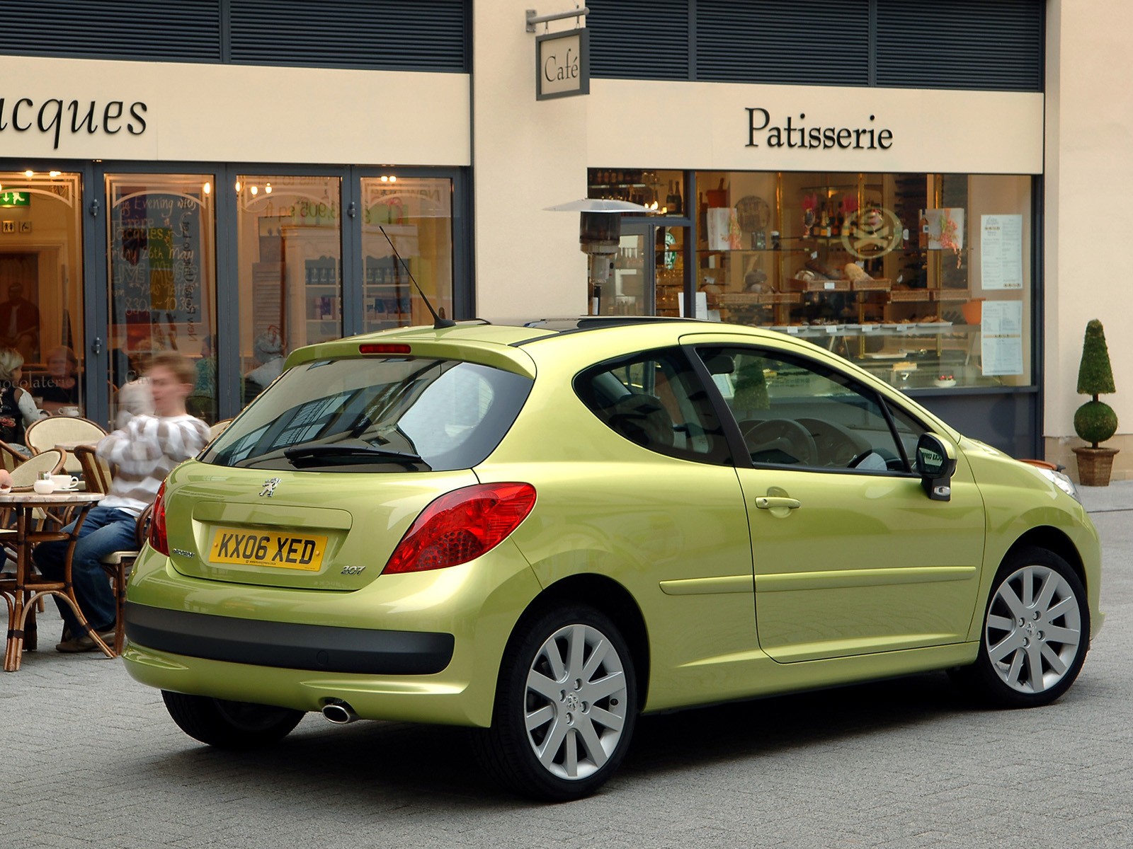 Peugeot 207 3 Doors photo 13