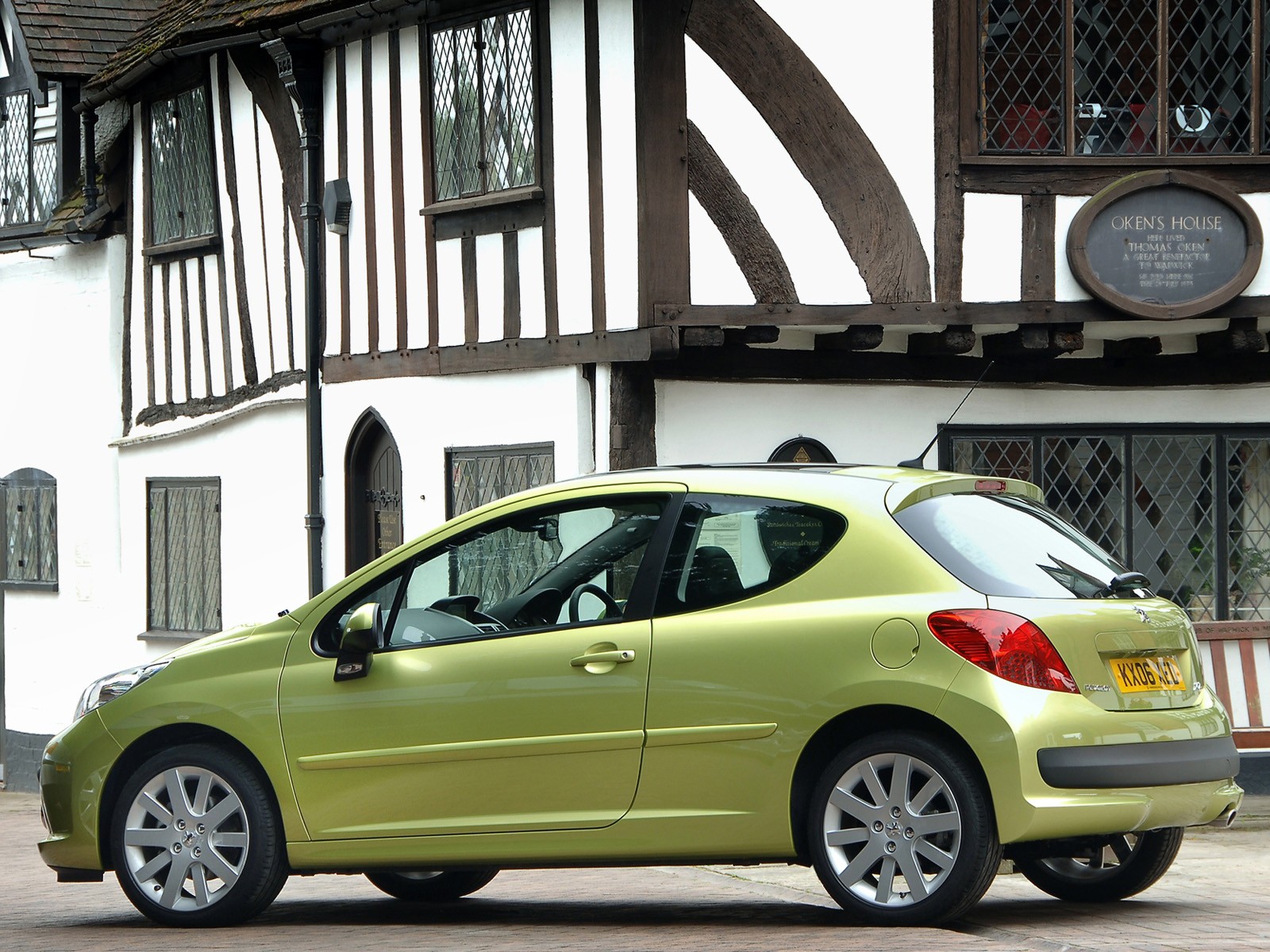 Peugeot 207 3 Doors photo 15