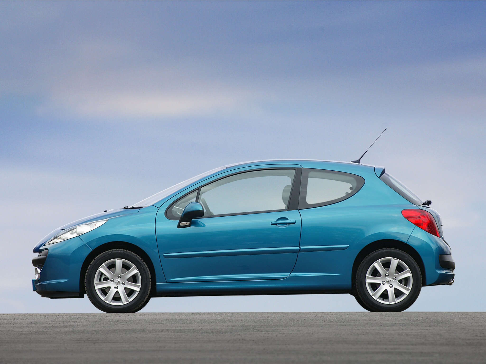 Peugeot 207 3 Doors photo 19