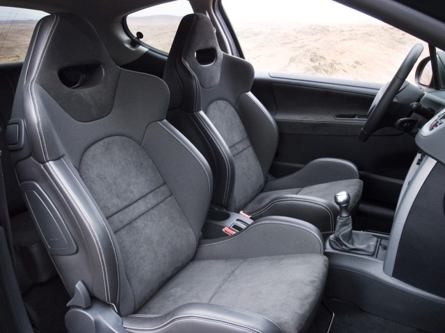 Peugeot 207 3 Doors photo 32