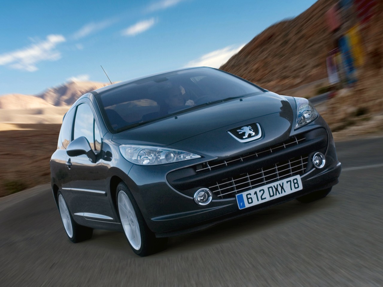 Peugeot 207 3 Doors photo 14