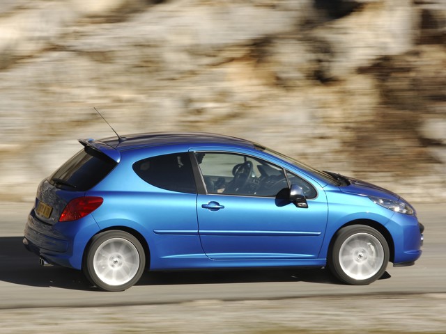 Peugeot 207 3 Doors photo 24
